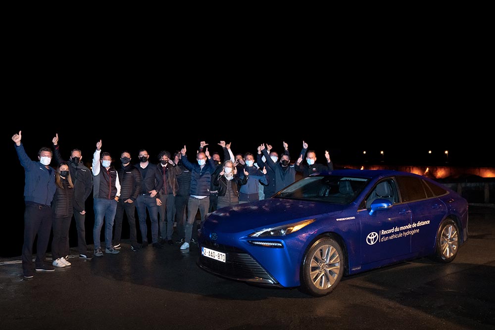 https://autogreeknews.gr/wp-content/uploads/2021/05/toyota-mirai-record-2021-5.jpg