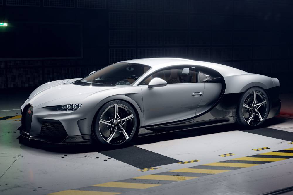 https://autogreeknews.gr/wp-content/uploads/2021/06/01_02_-Bugatti-Chiron-Super-Sport-_Windtunnel_Fron.jpg