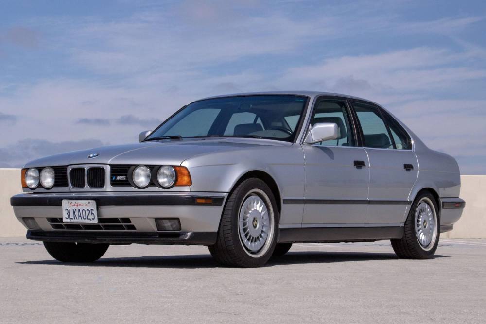 https://autogreeknews.gr/wp-content/uploads/2021/06/1991_bmw_m5_162304244040c6dcf44d5479LM015-scaled-1.jpg