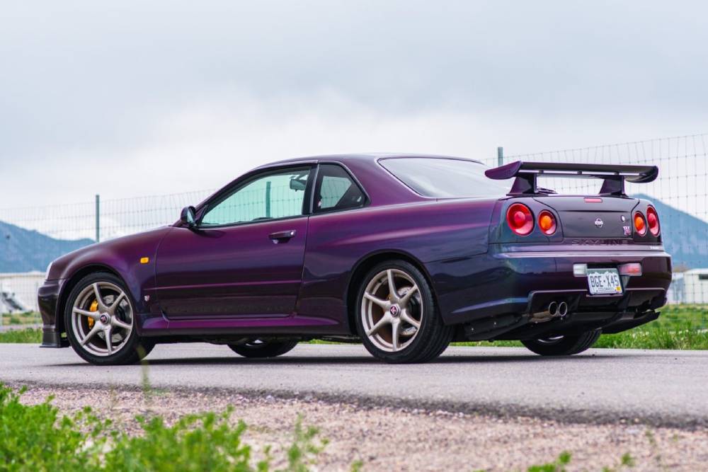 https://autogreeknews.gr/wp-content/uploads/2021/06/1999_nissan_skyline_gt-r_16232945151f0611b920a492R.jpg