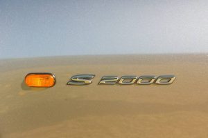 2000_honda_s2000_1622119351ead002000-Honda-S2000-2