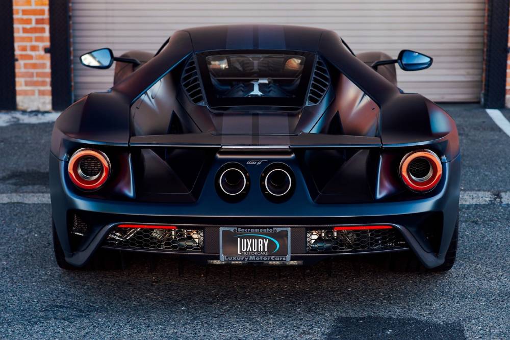 https://autogreeknews.gr/wp-content/uploads/2021/06/2019-Ford-GT-auctioned_02.jpg