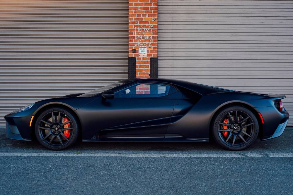 https://autogreeknews.gr/wp-content/uploads/2021/06/2019-Ford-GT-auctioned_04.jpg