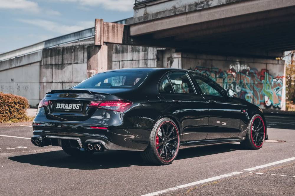 https://autogreeknews.gr/wp-content/uploads/2021/06/2021-mercedes-amg-e63-brabus-800-tuning-20.jpg