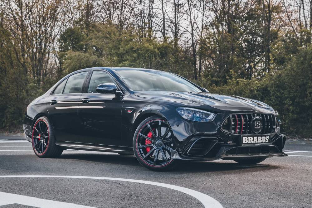 https://autogreeknews.gr/wp-content/uploads/2021/06/2021-mercedes-amg-e63-brabus-800-tuning-4.jpg