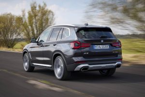 2022-BMW-X3-X4-5