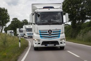 2022-Mercedes-eActros-1