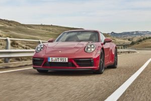 2022-Porsche-911-GTS-31