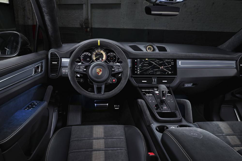 https://autogreeknews.gr/wp-content/uploads/2021/06/2022-Porsche-Cayenne-Turbo-GT-12.jpg