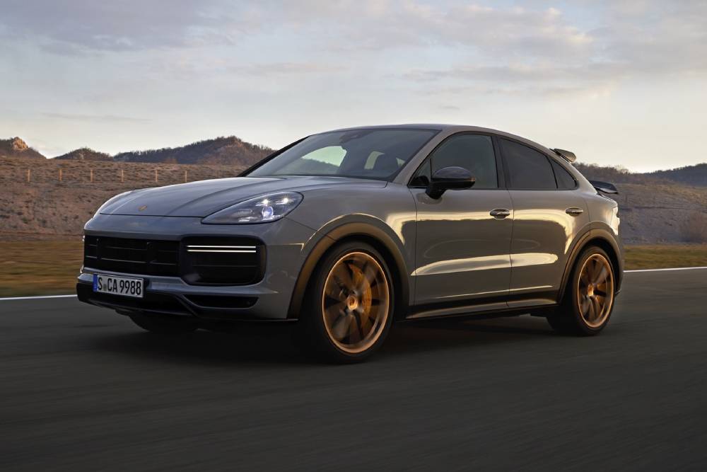 https://autogreeknews.gr/wp-content/uploads/2021/06/2022-Porsche-Cayenne-Turbo-GT-22.jpg