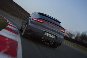 2022-Porsche-Cayenne-Turbo-GT-26