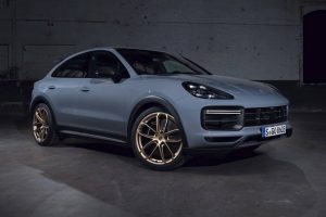 2022-Porsche-Cayenne-Turbo-GT-3