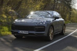 2022-Porsche-Cayenne-Turbo-GT-30