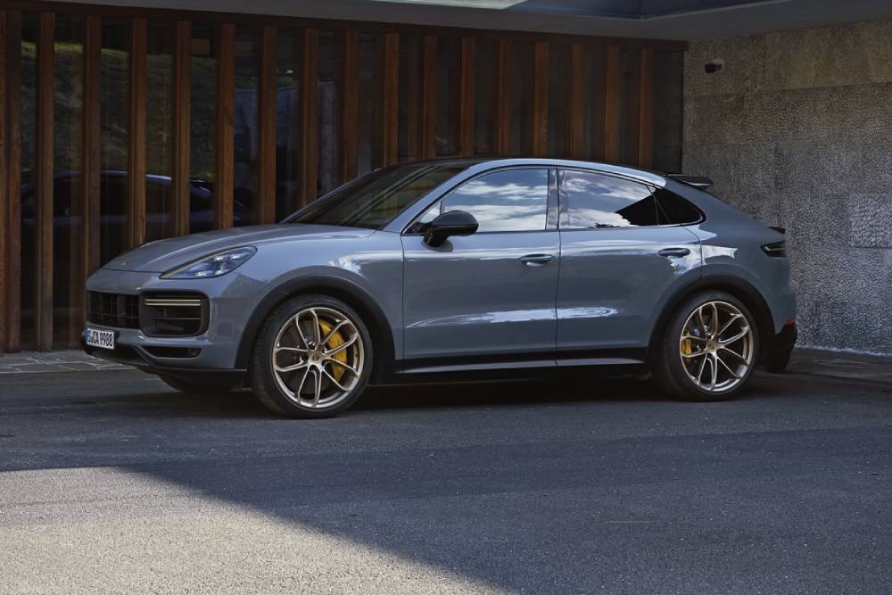 https://autogreeknews.gr/wp-content/uploads/2021/06/2022-Porsche-Cayenne-Turbo-GT-31.jpg