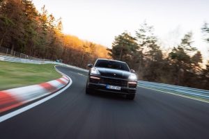 2022-Porsche-Cayenne-Turbo-Hot-Record-4