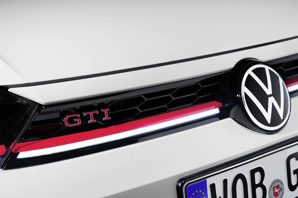 https://autogreeknews.gr/wp-content/uploads/2021/06/2022-VW-Polo-GTi-8.jpg
