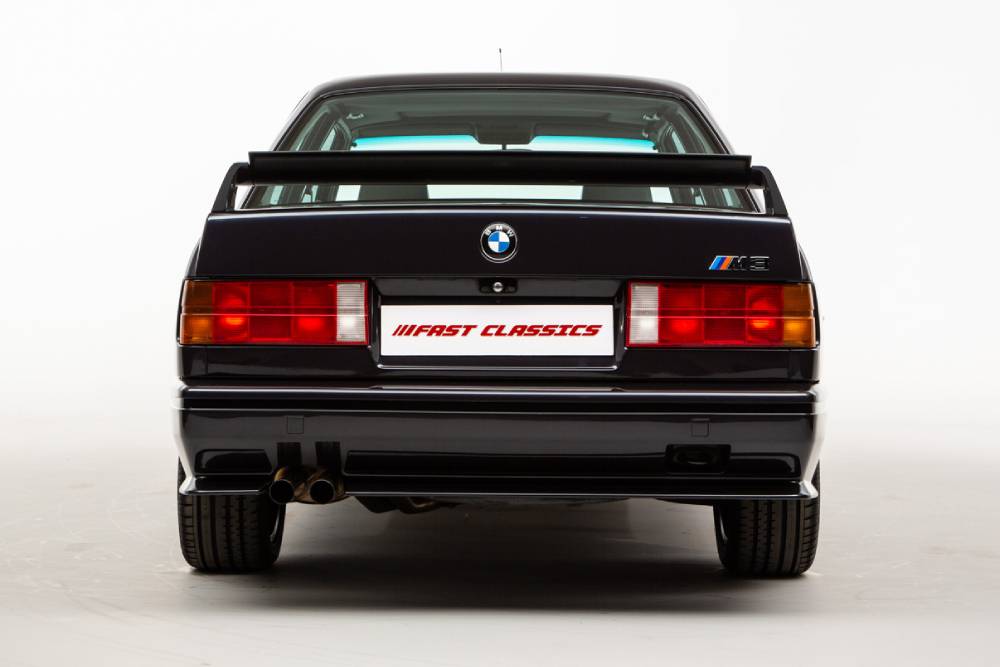 https://autogreeknews.gr/wp-content/uploads/2021/06/BMW-E30-M3-10.jpg