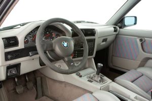 BMW-E30-M3-14