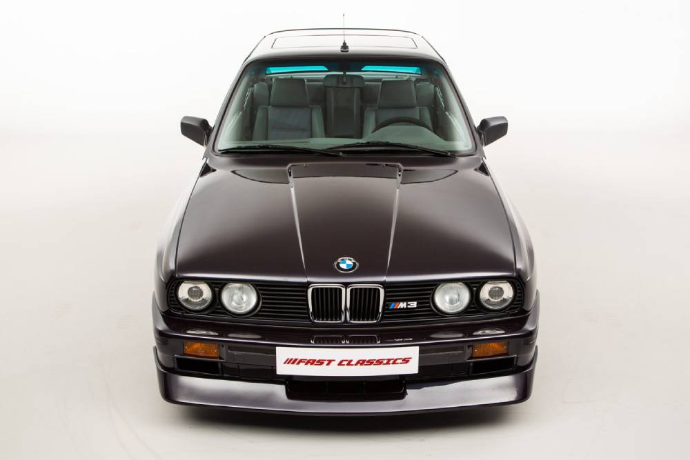 https://autogreeknews.gr/wp-content/uploads/2021/06/BMW-E30-M3-4.jpg