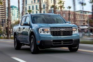 Ford-Maverick_Hybrid_XLT_05