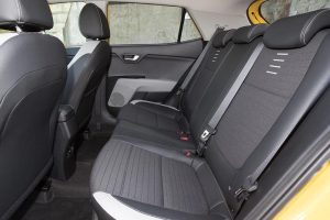 Kia-Stonic-2018-(3)