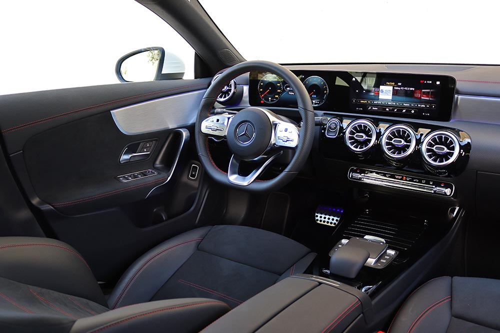 https://autogreeknews.gr/wp-content/uploads/2021/06/Mercedes-CLA-250-e-10.jpg