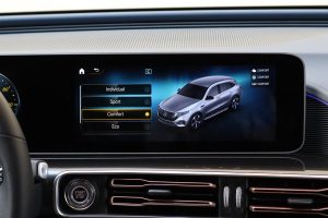 Mercedes-EQC-400-(12)