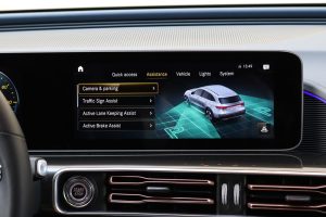 Mercedes-EQC-400-(16)