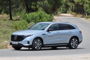 Mercedes-EQC-400-(38)