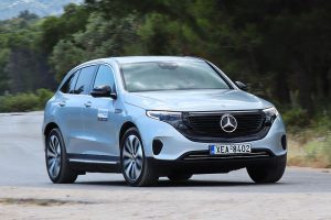 Mercedes-EQC-400-(41)