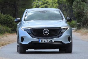 Mercedes-EQC-400-(42)