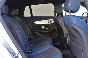 Mercedes-EQC-400-(8)