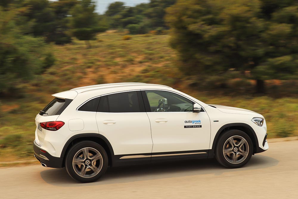 https://autogreeknews.gr/wp-content/uploads/2021/06/Mercedes-GLA-250-e-3.jpg