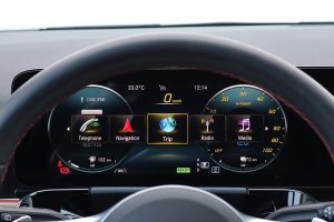 Mercedes-GLA-250-e-(38)