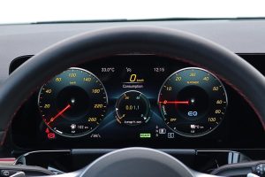 Mercedes-GLA-250-e-(40)