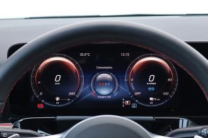 Mercedes-GLA-250-e-(41)