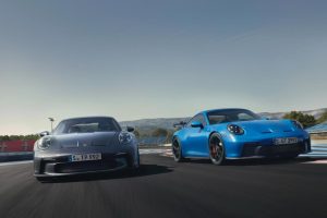 Porsche_911_GT3_Touring-11