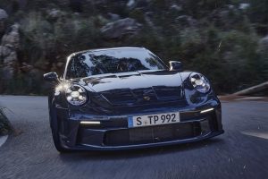 Porsche_911_GT3_Touring-2