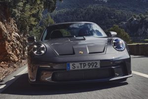 Porsche_911_GT3_Touring-3