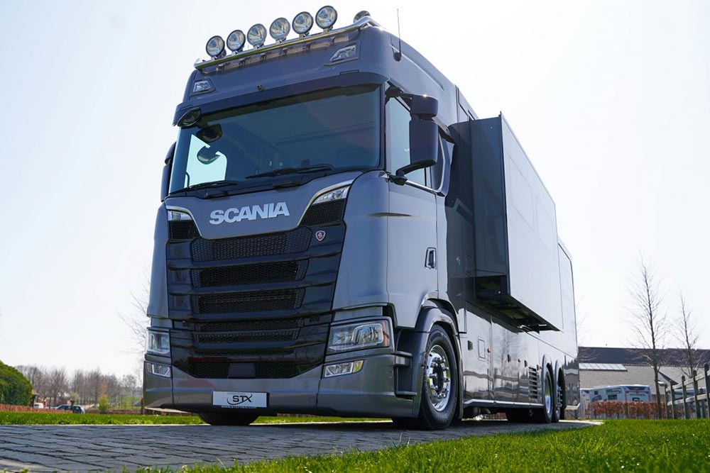 https://autogreeknews.gr/wp-content/uploads/2021/06/STX-Scania-S500-3.jpg