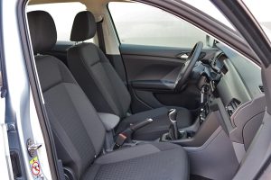 VW T-Cross 1.0 TSI 95 PS interior (16)
