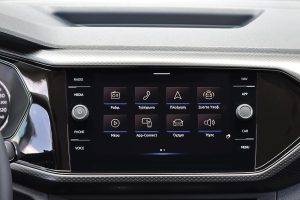 VW T-Cross 1.0 TSI 95 PS interior (5)