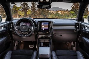 Volvo-XC40-Recharge-(8)