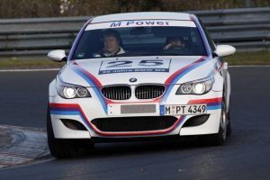 bmw_m5_csl_25th_anniversary_edition_2