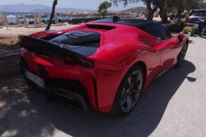 ferrari sf90 stradale manolas
