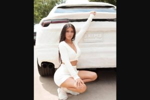 kim kardashian lambo urus 2