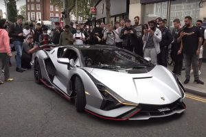 lambo-sian-panic-london