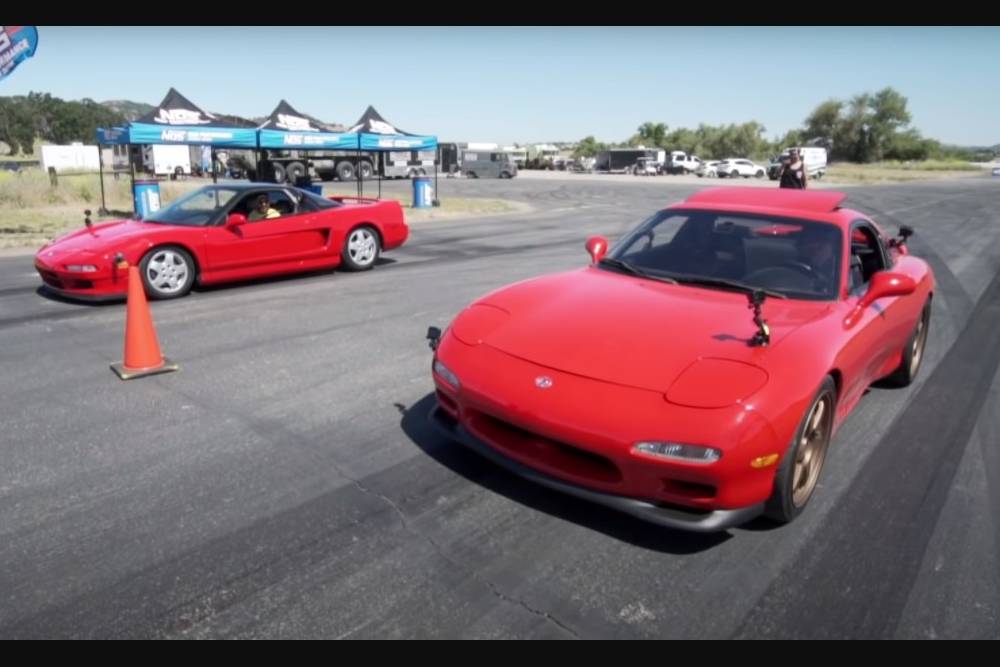 Επική μονομαχία Mazda RX-7 και Honda NSX (+video)