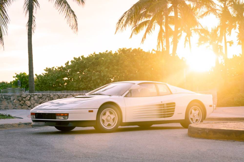 https://autogreeknews.gr/wp-content/uploads/2021/06/miami-vice-ferrari-testarossa-to-be-temporarily-di-3.jpg