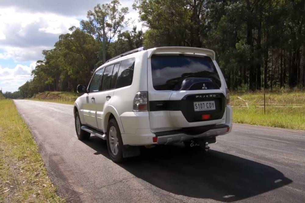 0-100 χλμ./ώρα με το Mitsubishi Pajero (+video)